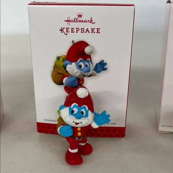 Hallmark Smurfs Keepsake Figurine Trio - Blue, Red, and White - Picture 3 of 4